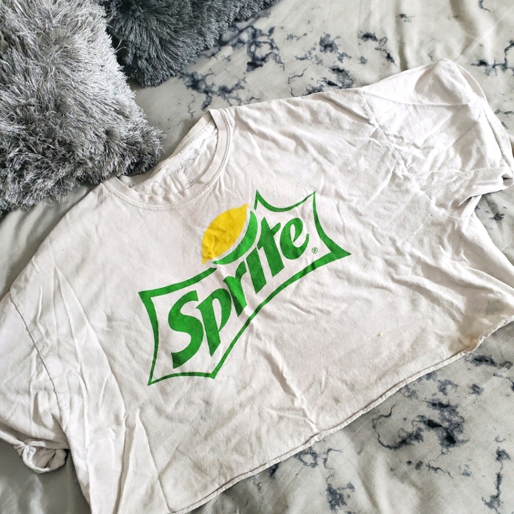 Free whoever orders can have it Sprite Crop top